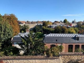 Studio calme, Grand parquet,Chateau,INSEAD - Fontainebleau - 4