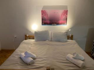 FIA House - 1