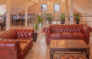 Lovely Home In Jezierzany With Sauna - Jezierzany - 5