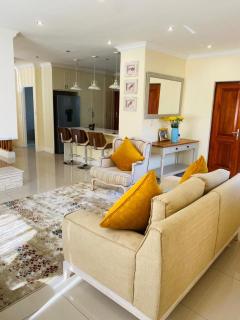 Lovely and Peaceful 3 bedroom house - Città del Capo - 2