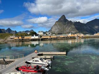 Lofoten suite apartments - Rostad Retro Rorbuer - Reine - 0