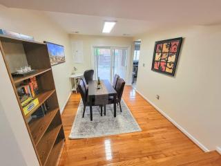 Nice 2 BDR 2 BATH near Airport with fast WiFi and Parking - Herndon - 2
