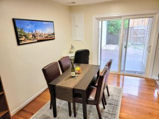 Nice 2 BDR 2 BATH near Airport with fast WiFi and Parking - Herndon - 3