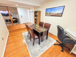 Nice 2 BDR 2 BATH near Airport with fast WiFi and Parking - Herndon - 1