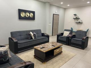 Queens View Apartment - Accra - 2