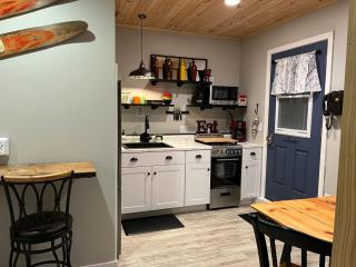 Perfect Cozy Lake Retreat - Central New Hampshire - Gilmanton - 4
