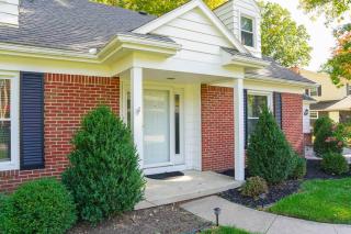 4BR/2.5BA Home boasting 2400sqft and Eat-in KTN - 5