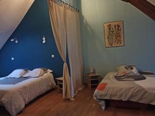 Charmante Longère avec Terrasse et Piscine Chauffée, proche châteaux et zoo, en pleine nature - FR-1-591-240 - - 7