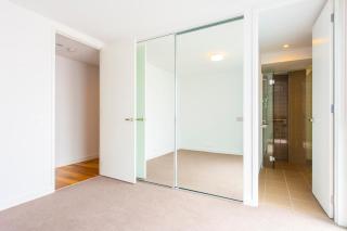 Bayside Melbourne Apartment - 5