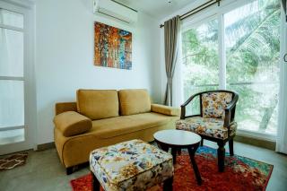 Green Ambit the Calissa - 2