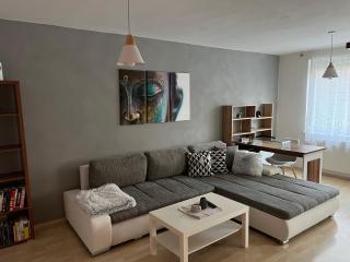 Apartmán v tichej lokalite - Levice - 8