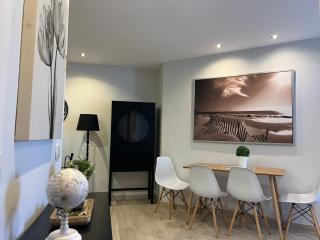 La Laguna Luxe Apartment - 8