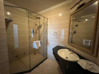 White Lion Hotel - Ho Chi Minh - 8