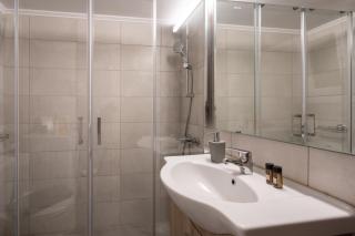 Modern Apartment in Exarchia - Atene - 8