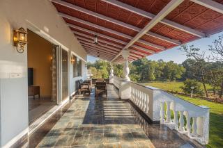 SaffronStays Mariposa Rio- 2BR Goan-style riverside pool villa with machan, garden & bonfire near Mumbai - 8