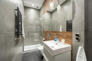 NEO SKY Apartment, FREE PARKING, 15 min walk Old Town&Kazimierz - by Homelike Krakow - Cracovia - 4