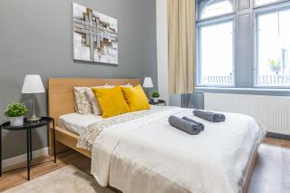 Deluxe Kazincy Apartment in the Heart of Budapest - Budapest - 9