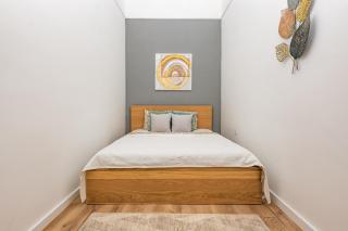 Deluxe Kazincy Apartment in the Heart of Budapest - 3