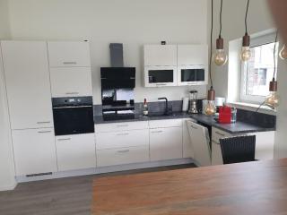 Ferienhaus mit privatem Seezugang, Sauna, Strand, Wassersport, Ruderboot, Stand Upp - Barßel - 7