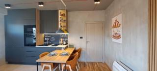 Stylish One Bedroom Apartment - 2