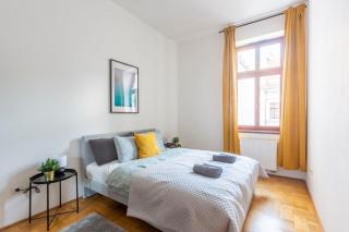 Downtown Cozy Home in the Gozsdu Garden - Budapest - 9