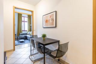 Downtown Cozy Home in the Gozsdu Garden - Budapest - 3