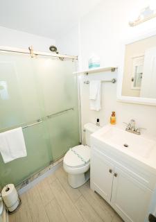 Key Lime Cottage in the heart of Islamorada - 2
