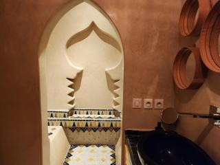 Riad M Pool & Heated Jaccuzi Private Riad - 1