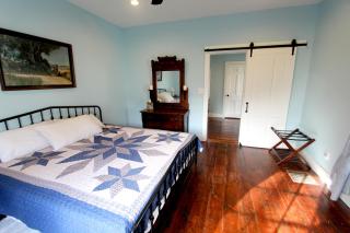 Cozy, historic 5-bedroom home in Amish country - Smicksburg - 8