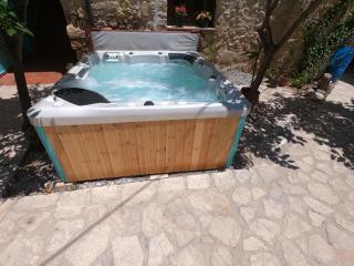Old Olive Mill Maroulas - Bed and Breakfast - Maroulás - 3