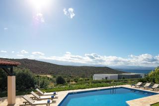 Lake and Sea Villa - Tersanas - 9