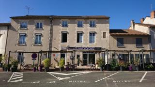 Hôtel Les Deux Porches - Verrières - 0