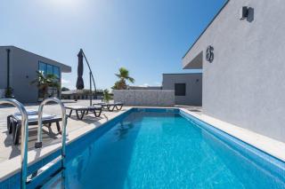 More Exclusive Villas and Spa - Vir - 0