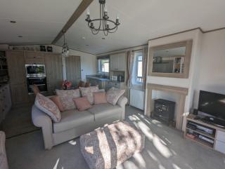 STUNNING LUXURY Caravan on edge of New Forest on SHOREFIELD Country Park ENTERTAINMENT AND LEISURE PASSES INCLUDED - 7