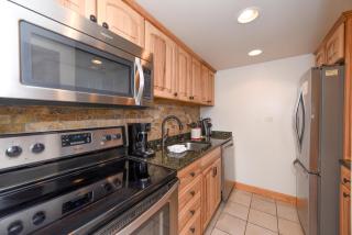 102B One Bedroom One Bath - Oakland - 4
