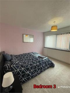 Super deluxe extra large 3 bedroom apartment - Stanley - 1