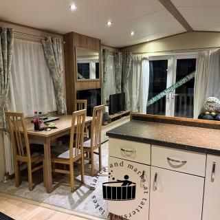 Bianca and marks 8 berth Caravan with Hot tub - Tattershall - 3