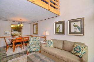305E Three Bedroom Three Bath - Oakland - 5