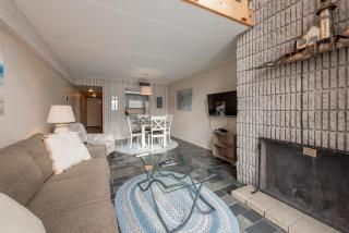 304C One Bedroom One Bath - Oakland - 9