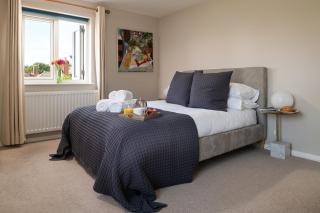 Lewes Heights is a spacious modern luxury home with stunning views - Lewes - 6