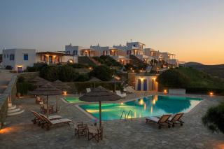 Lighthouse Hotel - Faros - 0