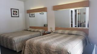 Calabogie Motor Inn - 6
