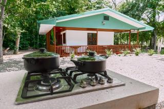 Casa Iris- Home for Family, Steps From the Beach, Pool and Yoga Deck - Puerto Viejo - 9