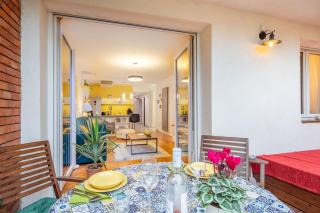 Cozy Apartment with Garden in the Castle District - 9