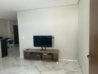 Bela Casa com 3 quartos mobiliada na Zona Leste - 1