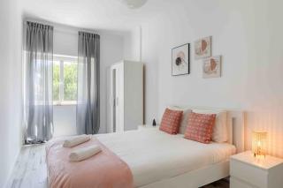 Lovely 3-bedroom condo w/ free parking on premises - Queluz - 4