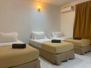 ANGGERIK IMPIAN HOTEL -Best for Travellers at Kuala Berang - Kuala Berang - 2