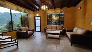 "Casa Verde" en Baños de Agua Santa con vista al volcán Tungurahua - Baños - 6
