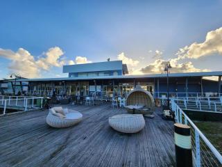 Water View. 1bedroom Sleeps 2. WI-FI, Wash Machine - 5