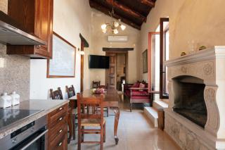 Vigdini Traditional House - Karotí - 8